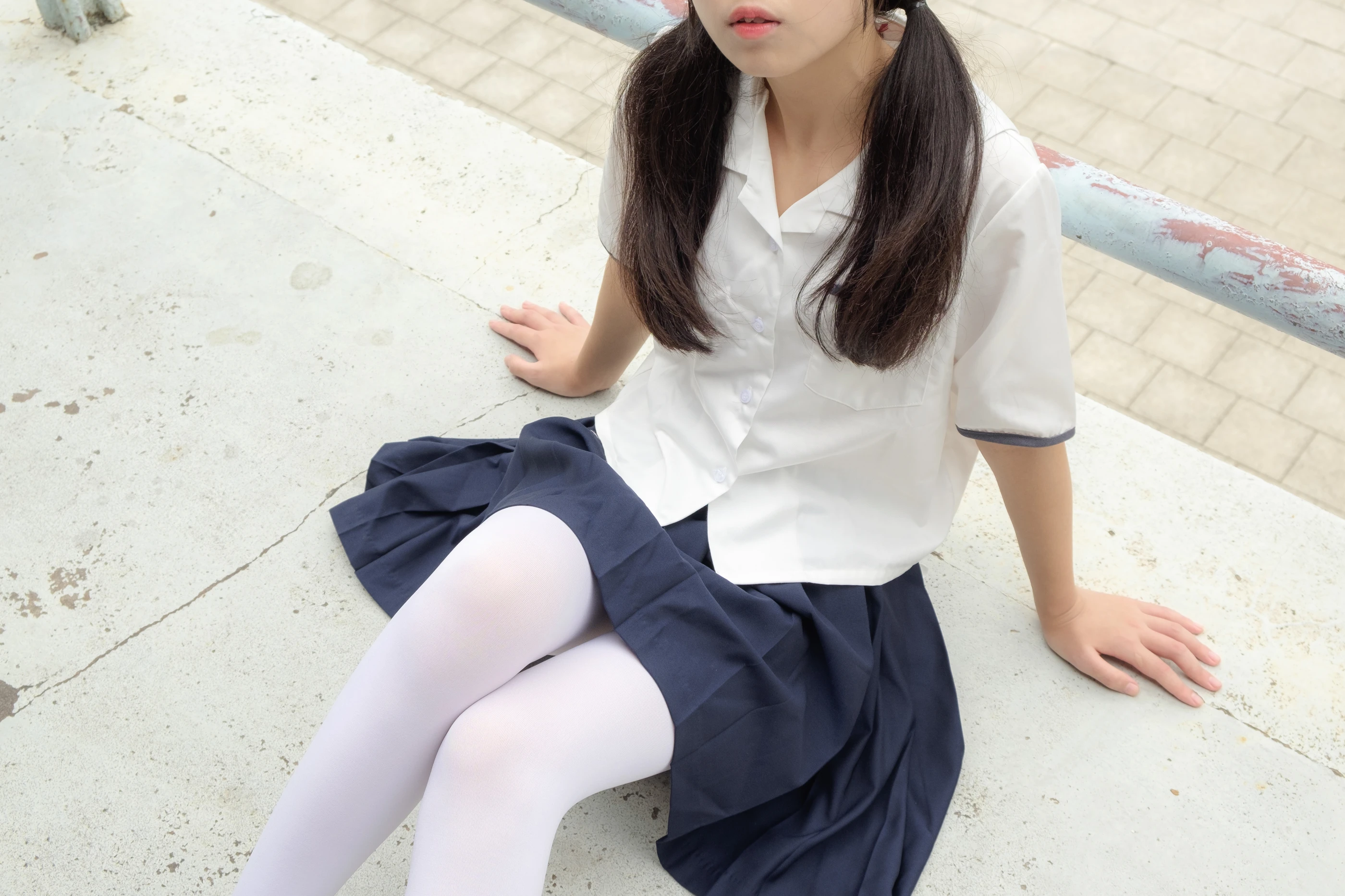 森萝财团 R15-034 [102P]插图4